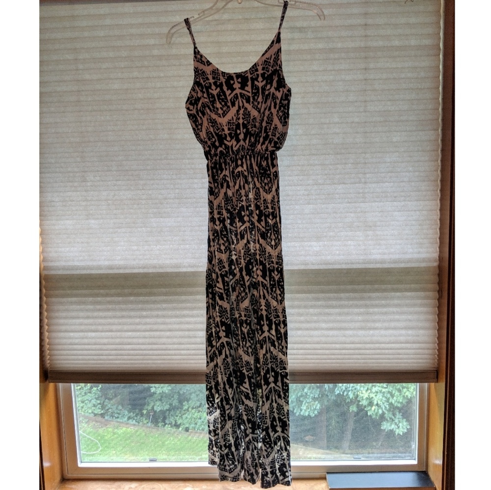 Lush Abstract Print Maxi Dress